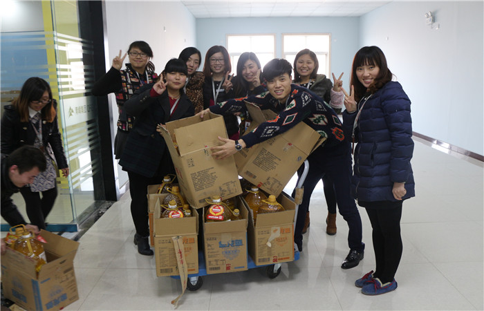 今年過(guò)節(jié)不收禮，收禮只收大青峰年貨~