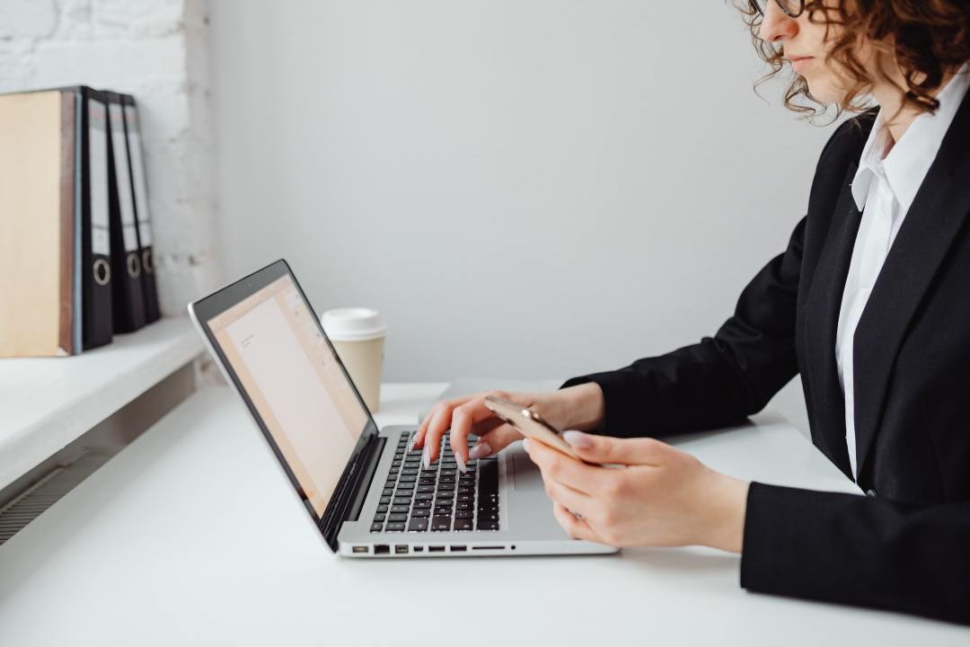 新鄉(xiāng)青峰百度推廣優(yōu)化小技巧 ，讓搜索Ocpc成本爆降，效果翻倍！